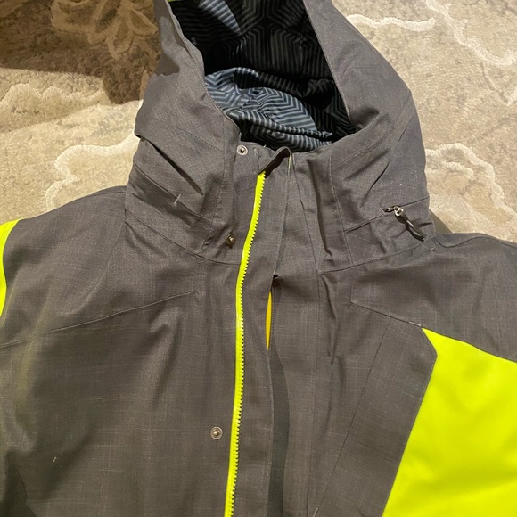 Men’s winter jacket - Picture 4 of 4